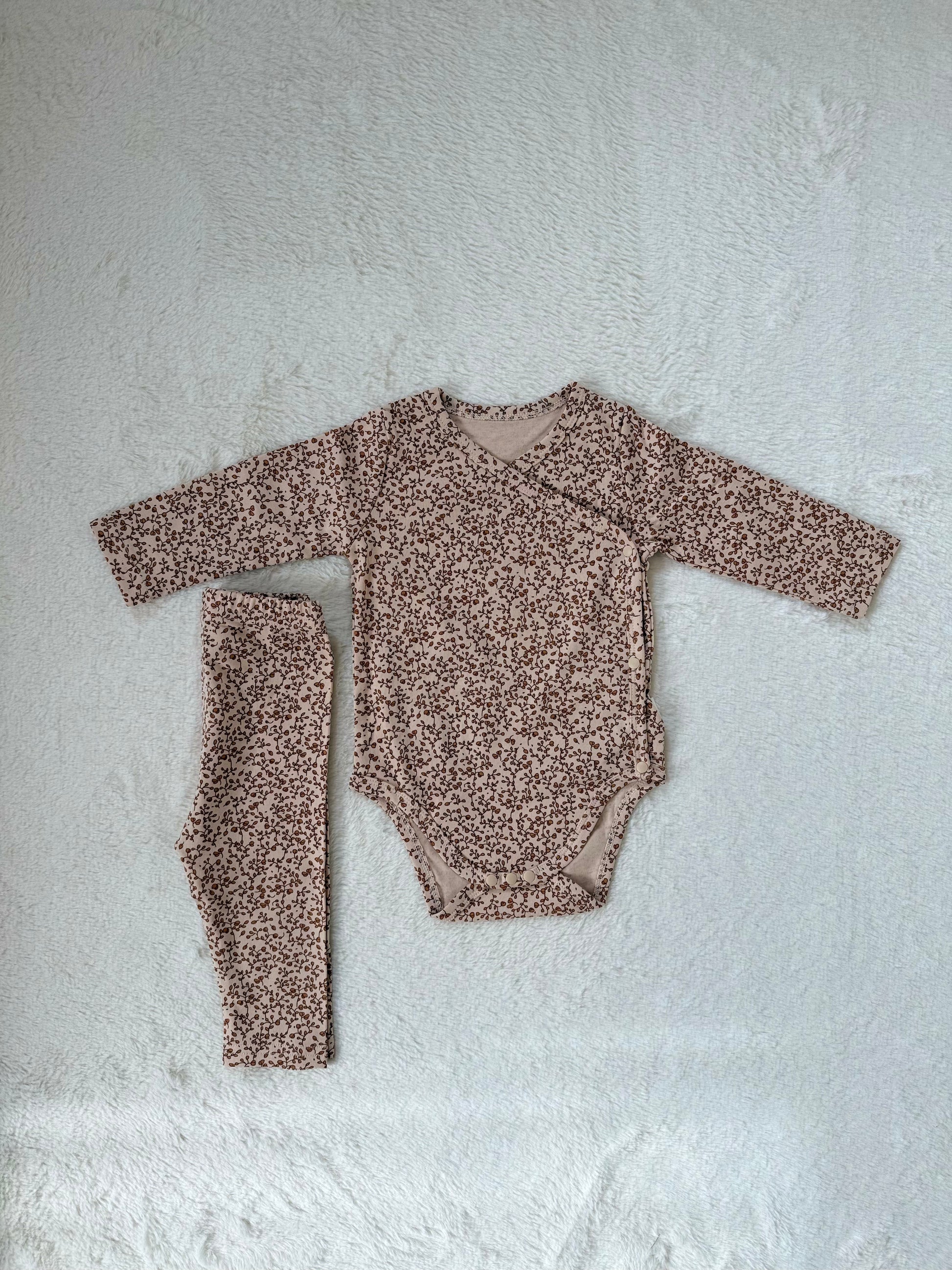 ナチュラル総柄ロンパース(長袖/3柄展開)