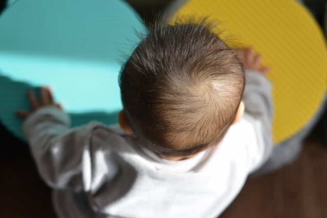 赤ちゃんの頭の形はどう変わる？：時期ごとのケアと6つの効果的な対策