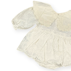 ワンピース風 ベビーロンパース 花柄刺繍入り