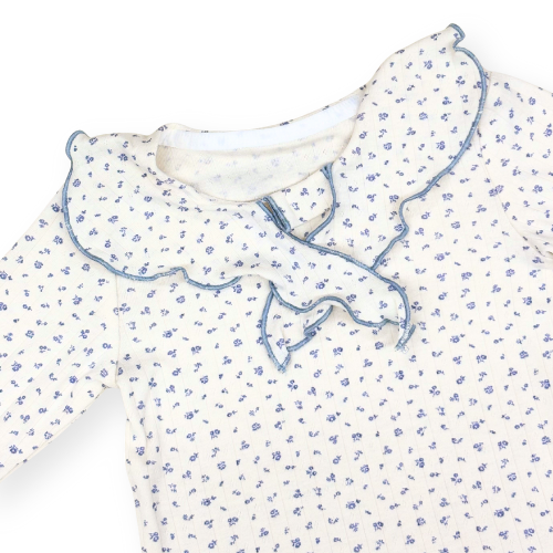 ふんわり袖フリルのスタンドカラーシャツ