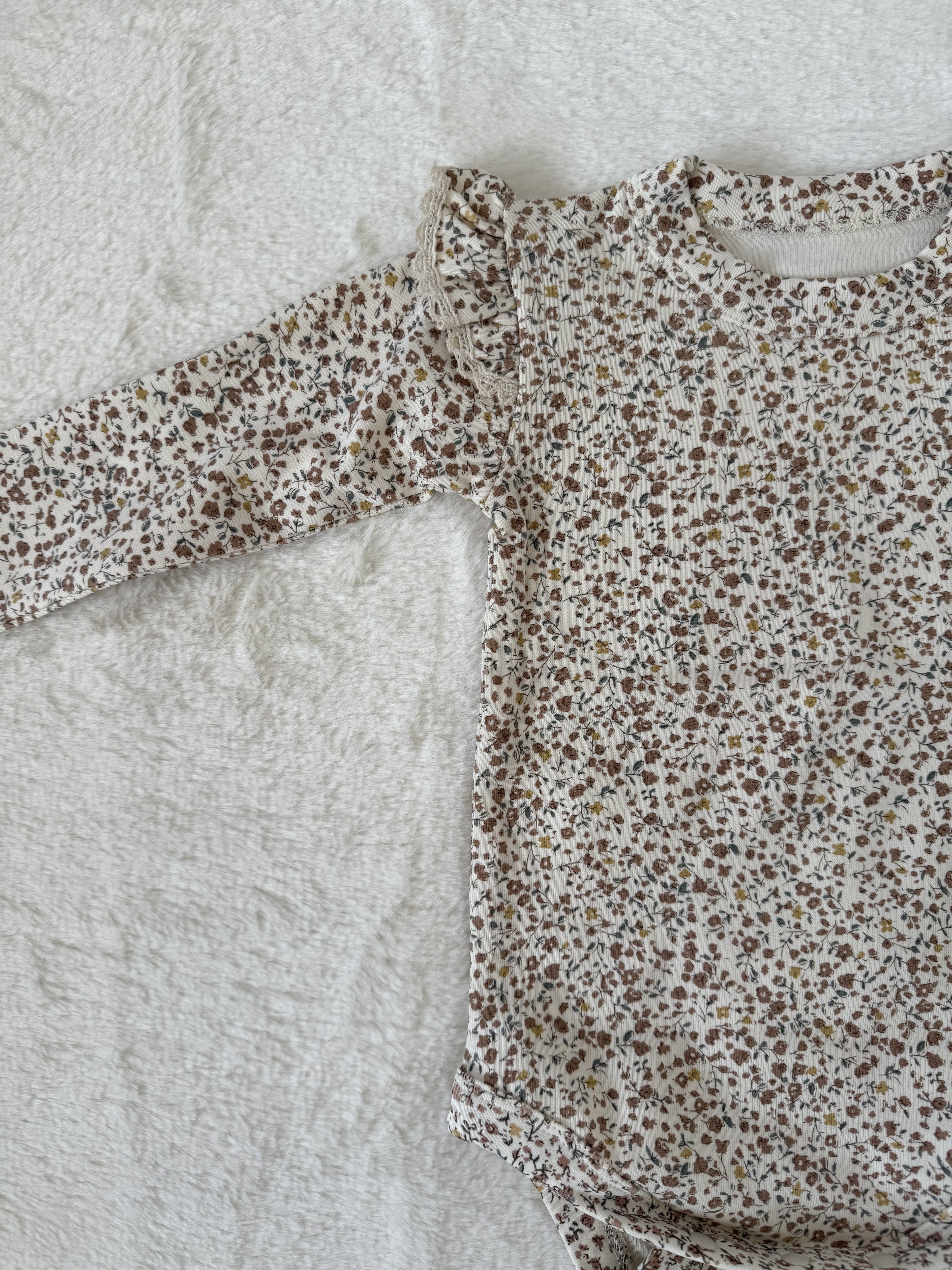 小花柄リンクセットアップ（ロンパース＋レギンス）