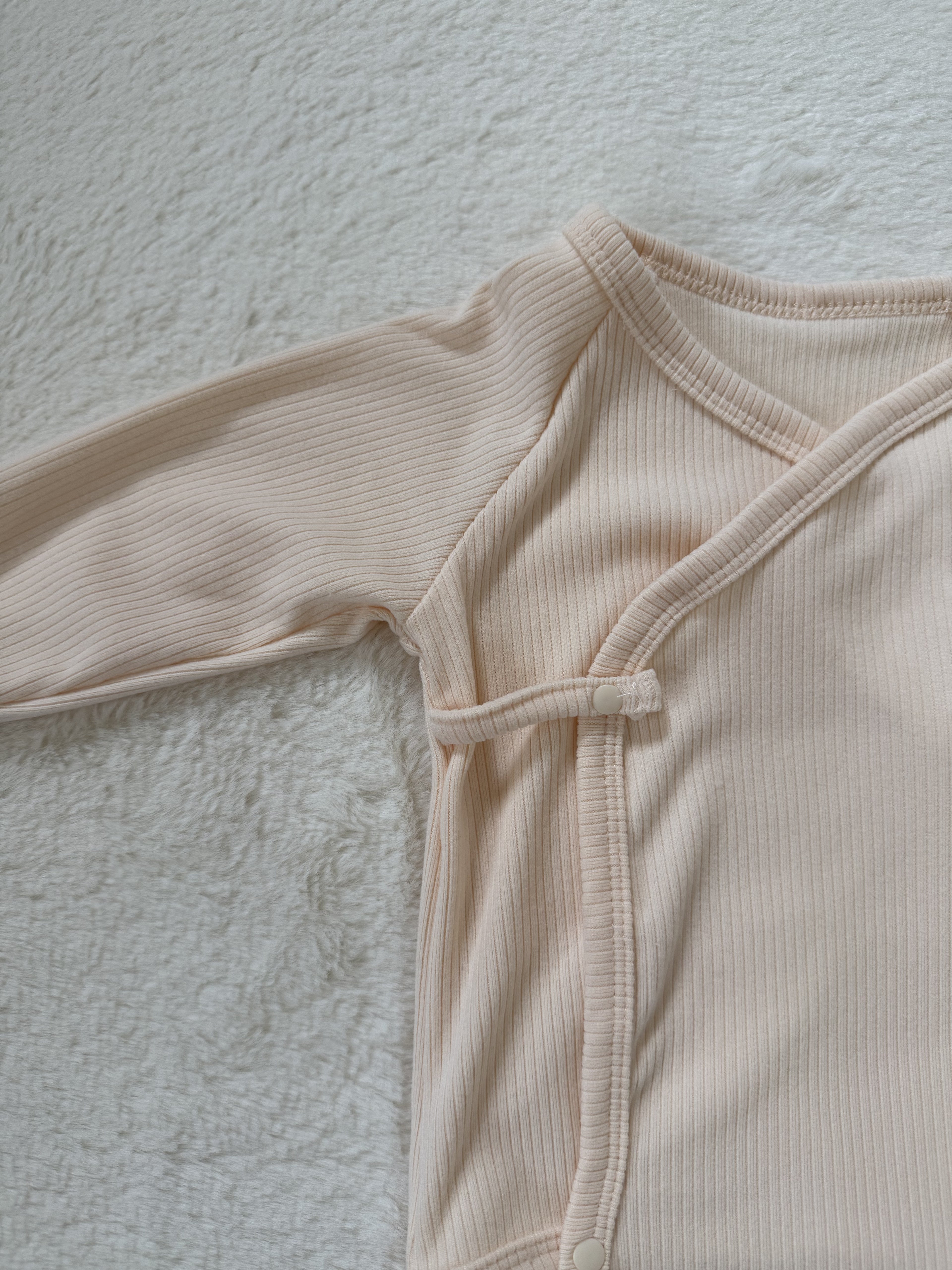 やさしい肌着ロンパース／ナチュラルベージュ