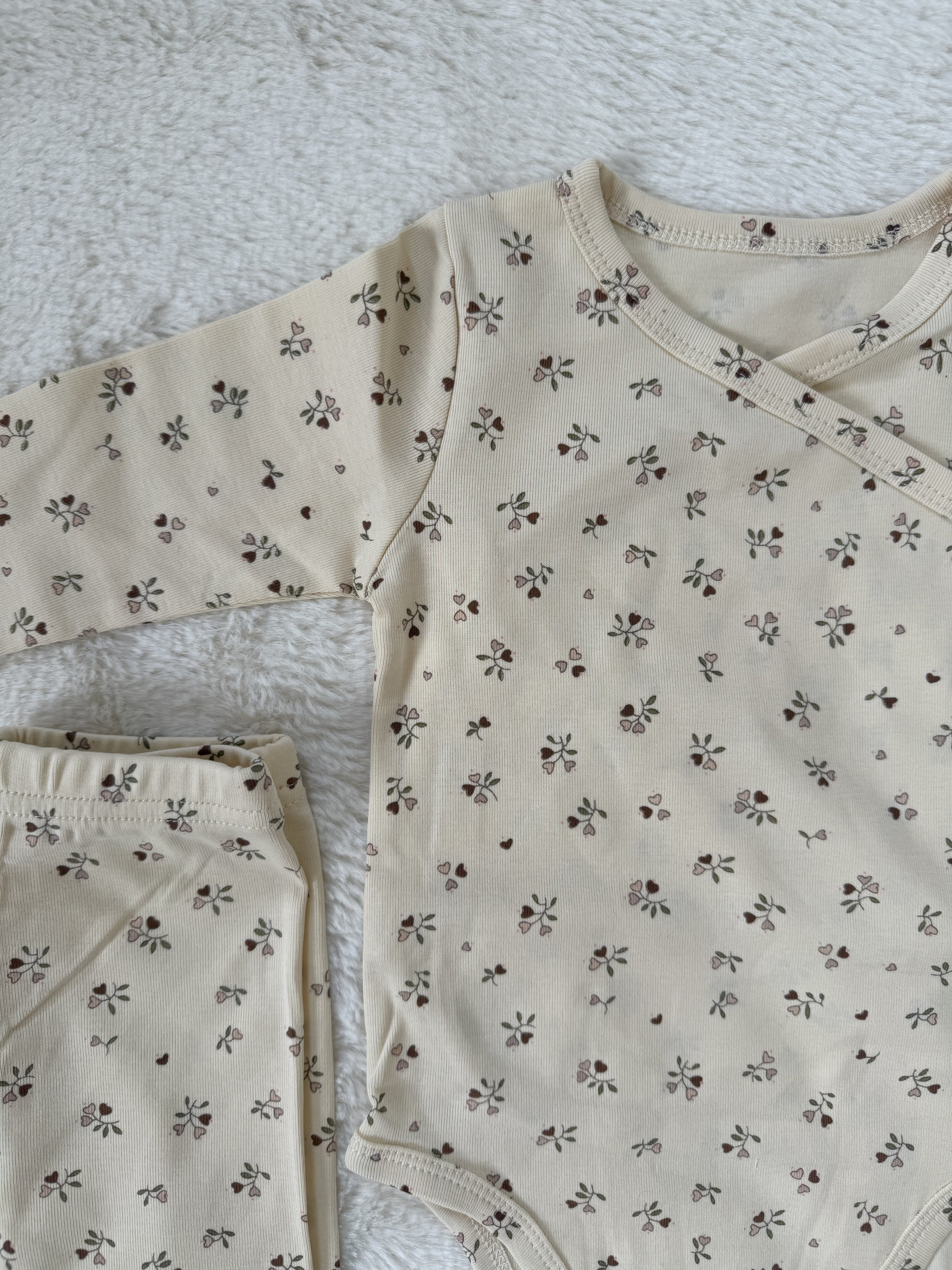 ナチュラル総柄ロンパース（長袖／3柄展開）