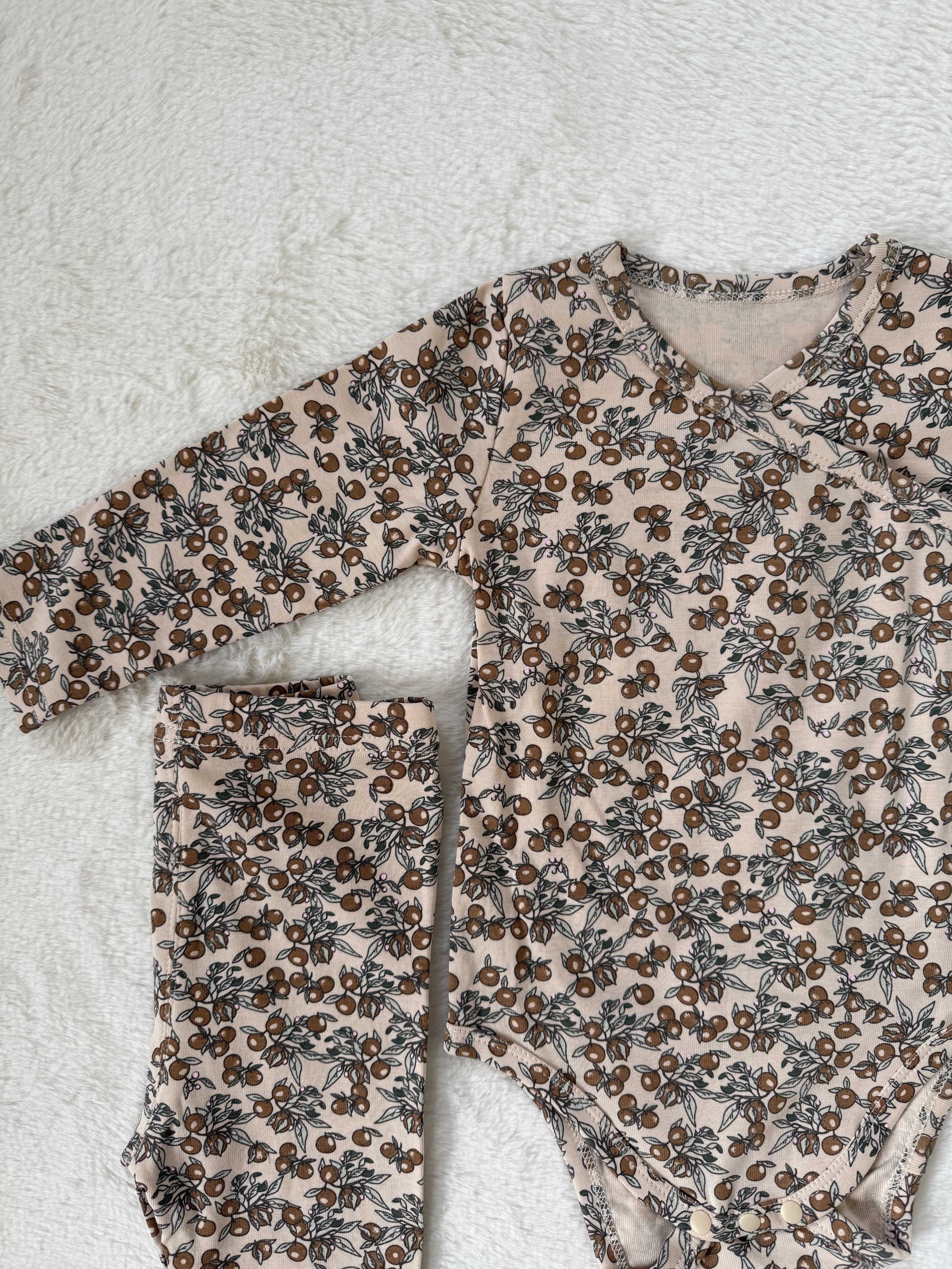 ナチュラル総柄ロンパース（長袖／3柄展開）