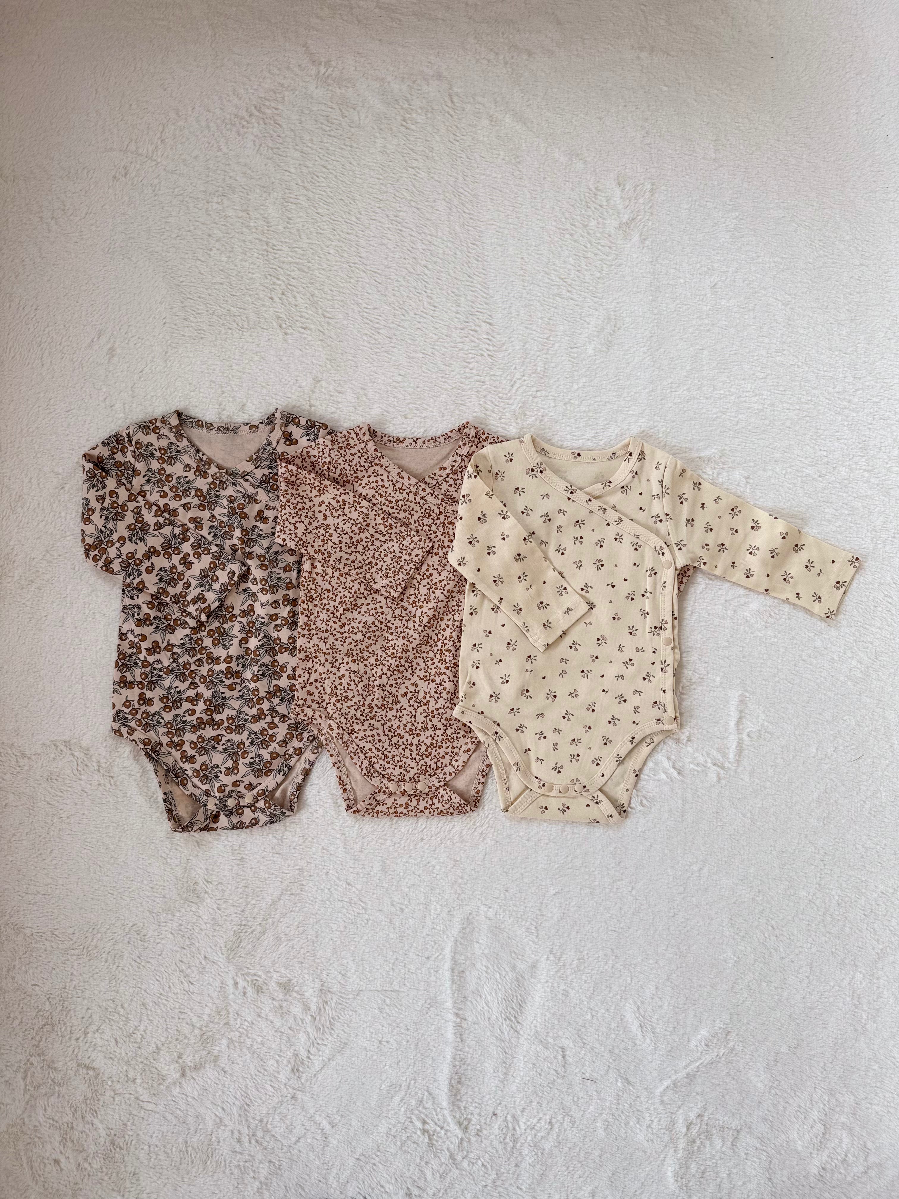 ナチュラル総柄ロンパース（長袖／3柄展開）