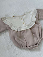 フリルヨーク長袖ロンパース