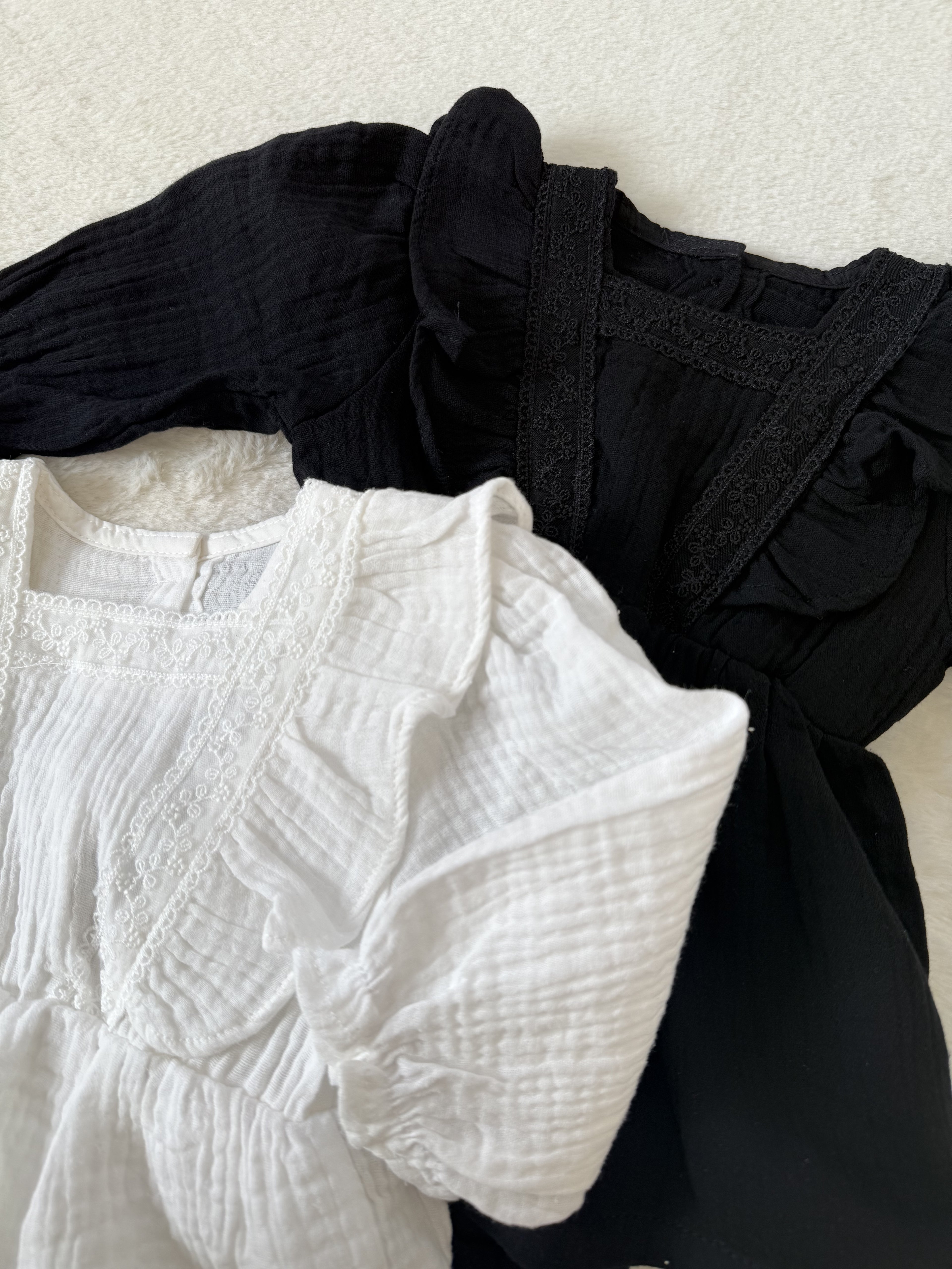 ふんわりガーゼの上品ロンパース