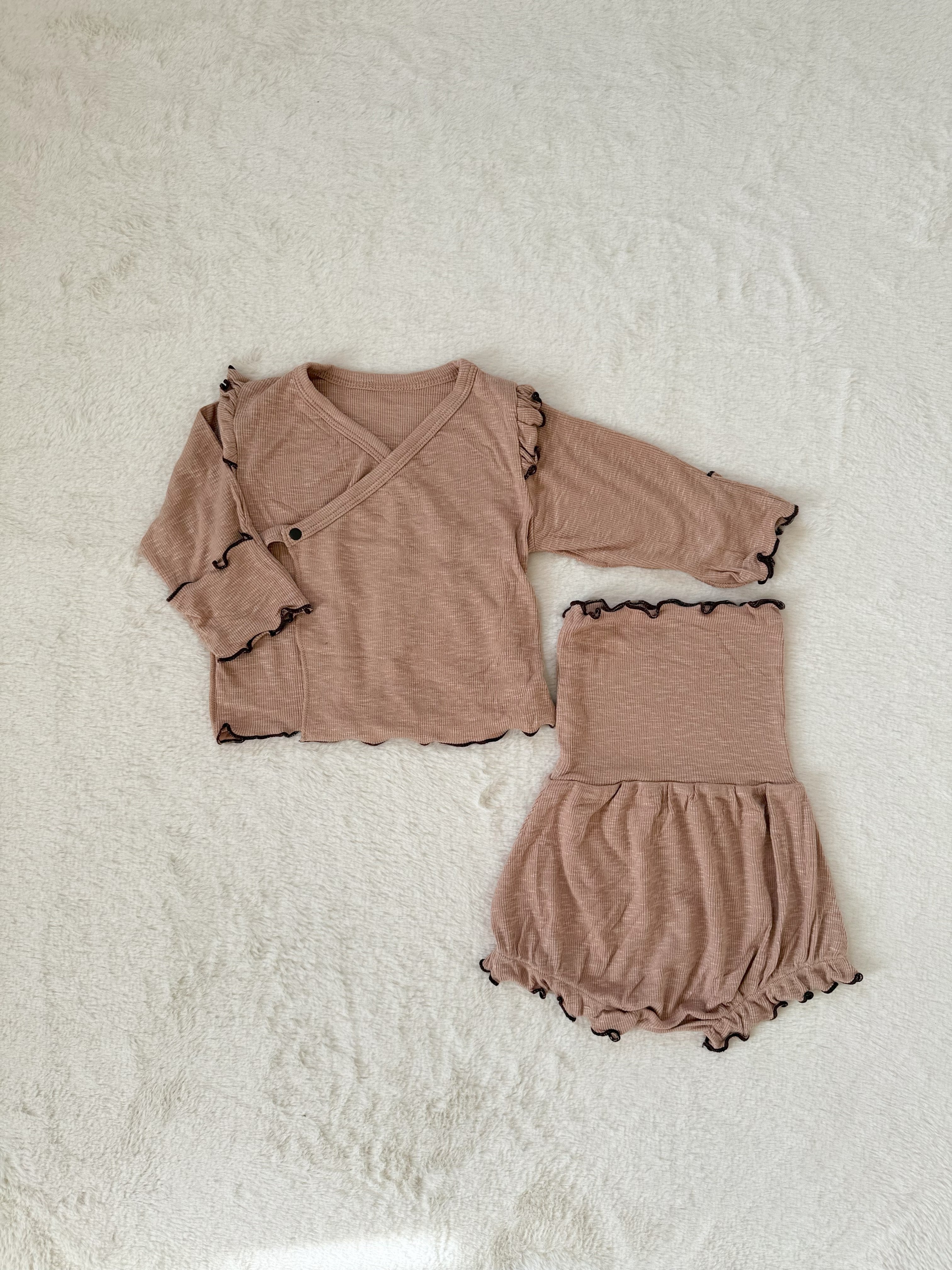 フリルリブ セットアップパジャマ（上下セット）