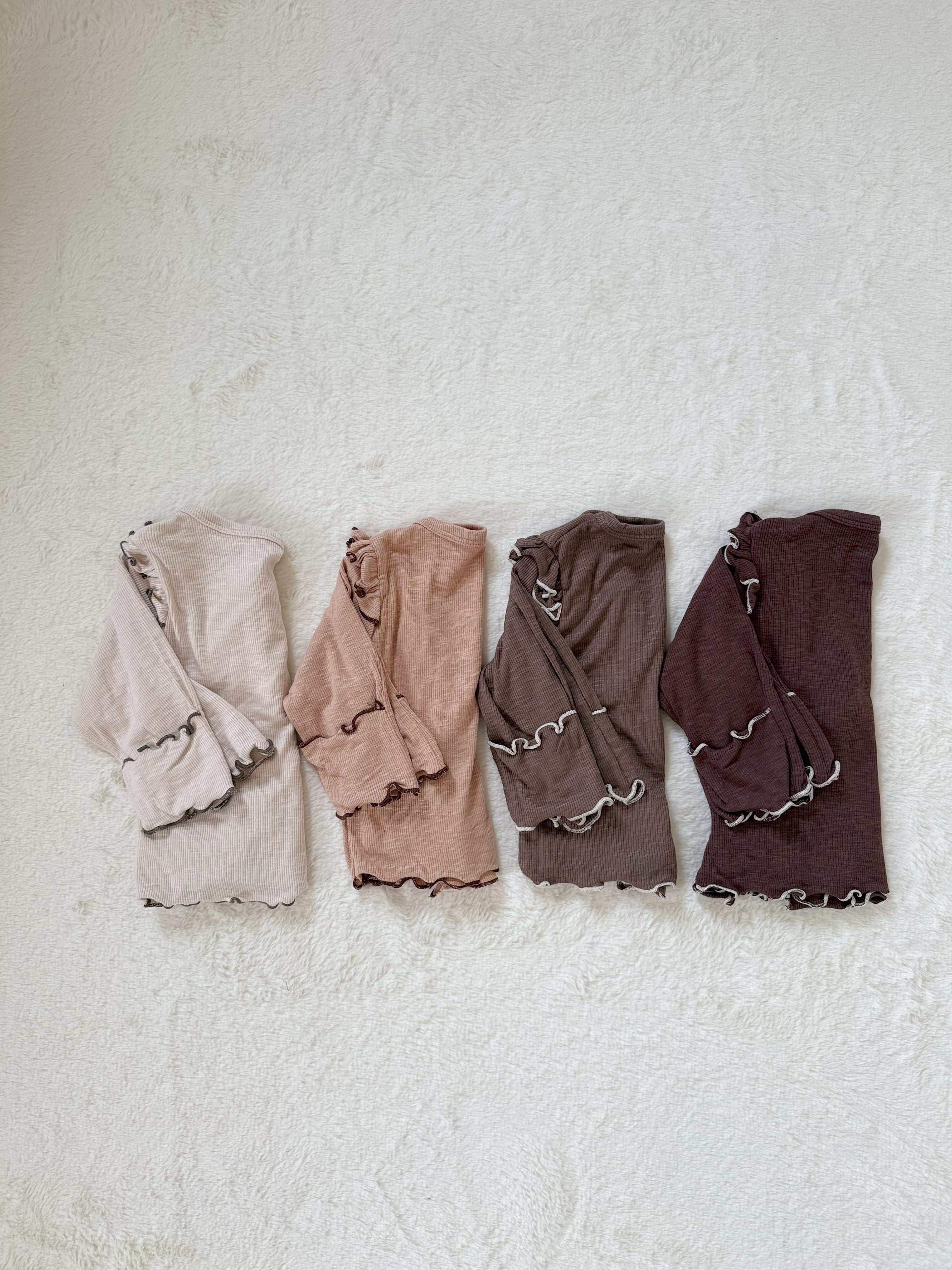 フリルリブ セットアップパジャマ（上下セット）