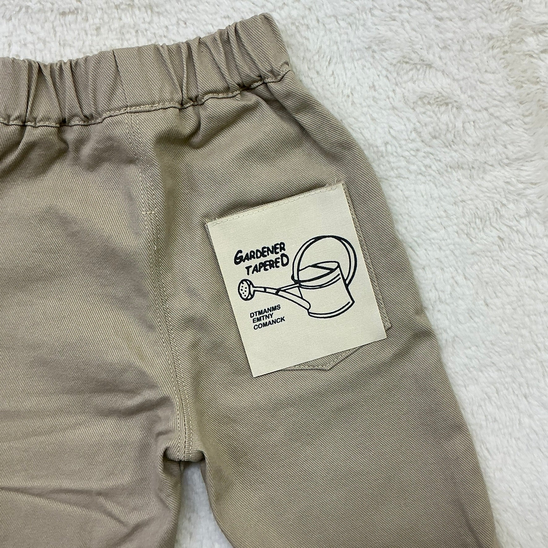 やわらか素材のパンツ