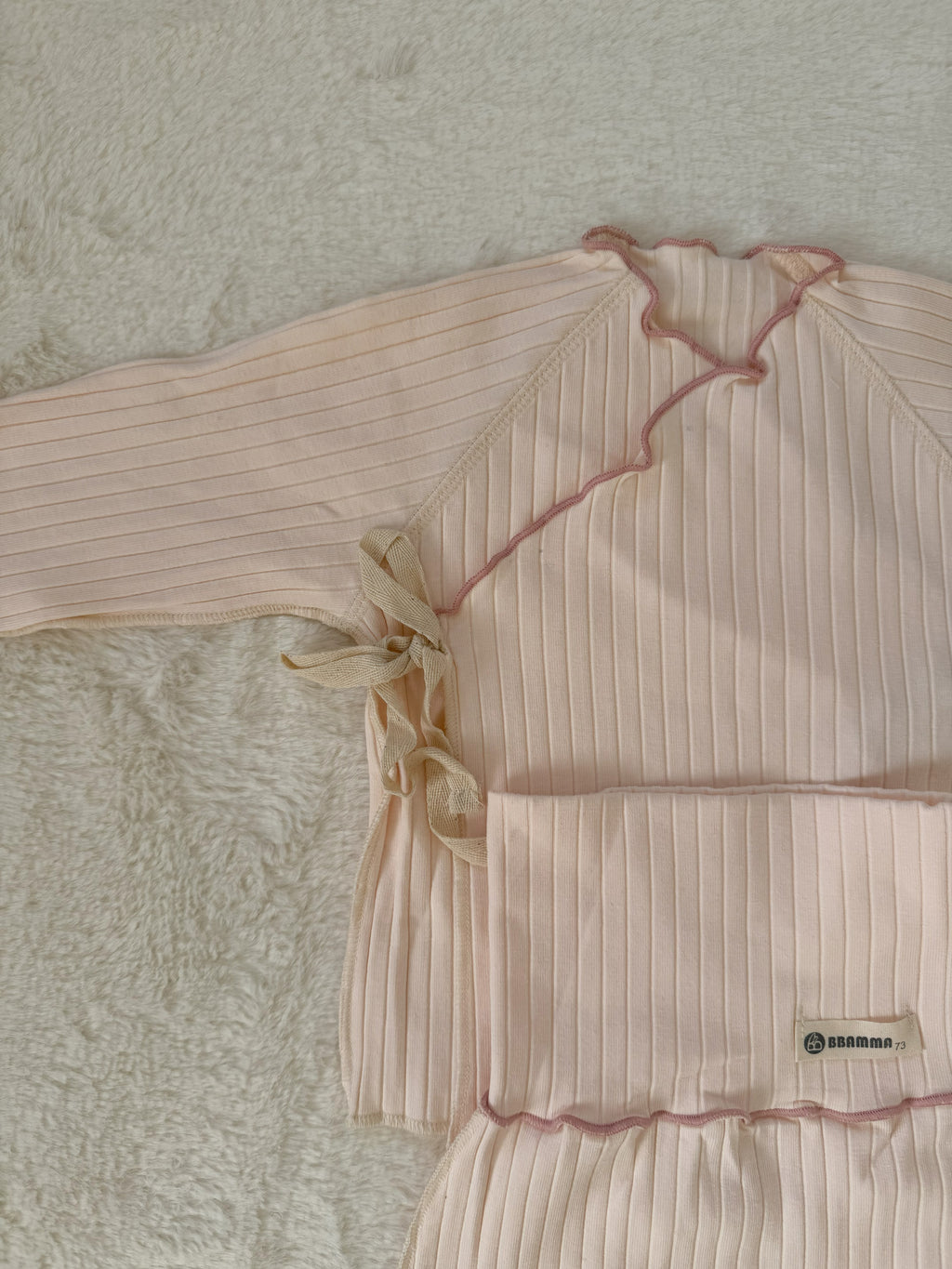 フリルメローリブセットアップ（トップス＆レギンス）