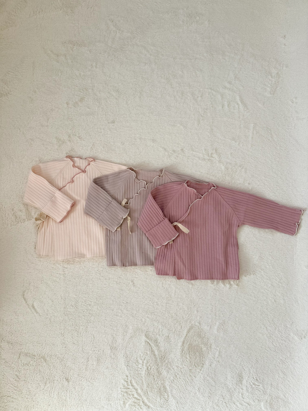 フリルメローリブセットアップ（トップス＆レギンス）