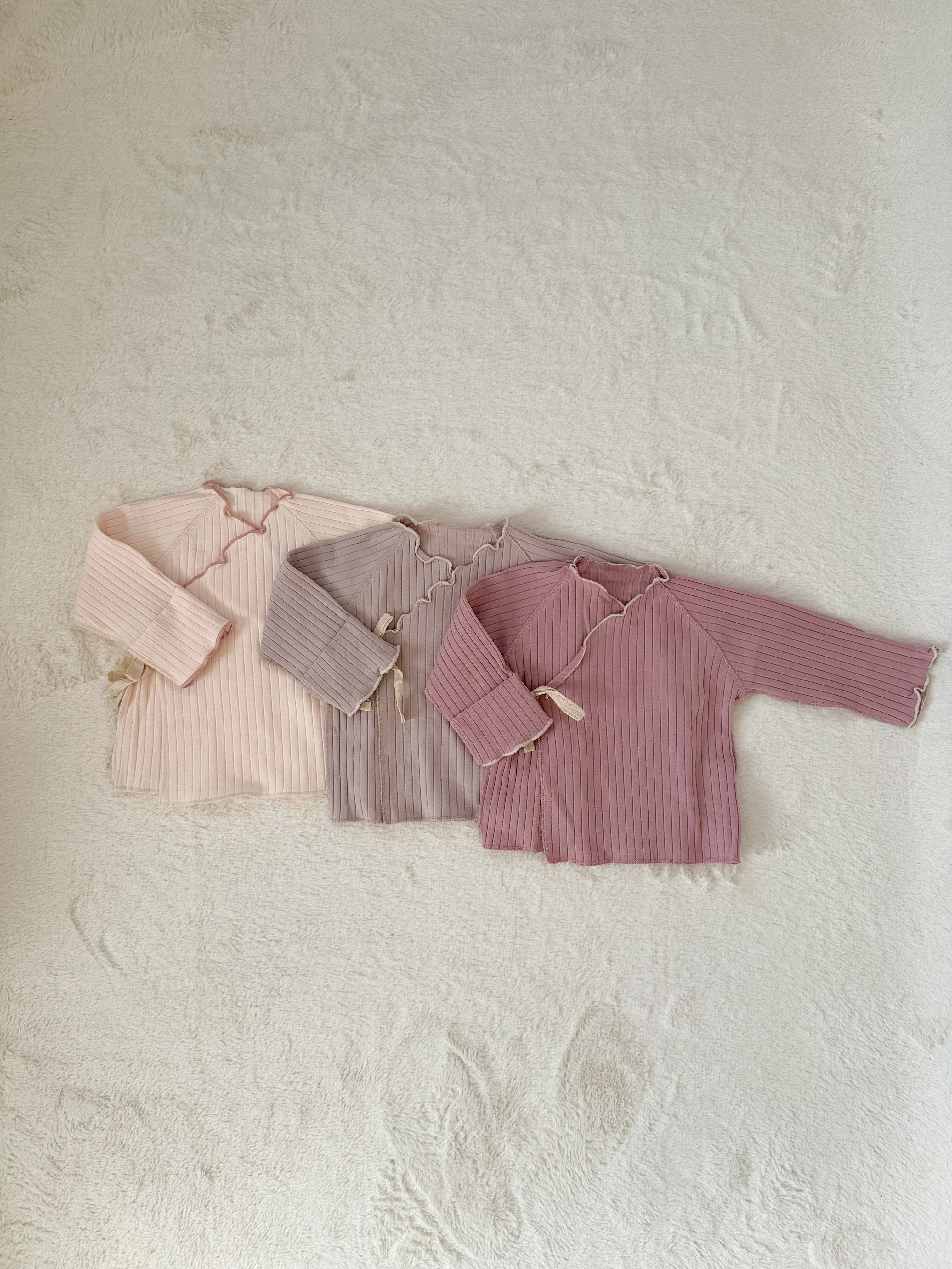 フリルメローリブセットアップ（トップス＆レギンス）