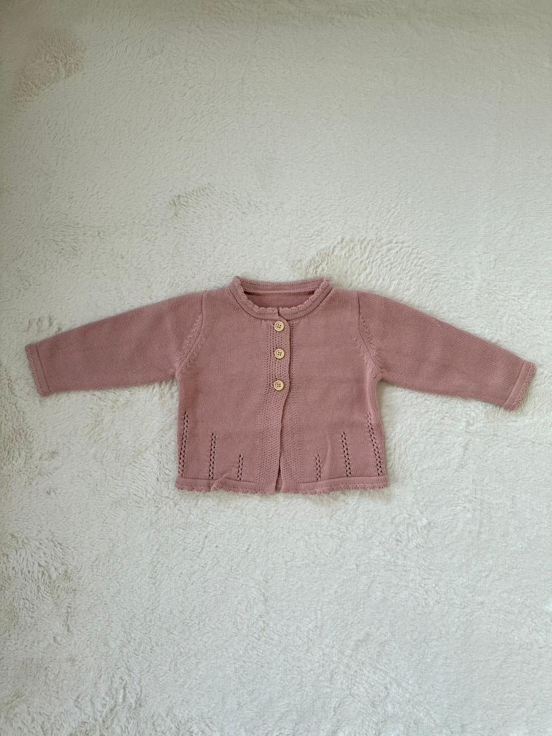 ふんわりフリル襟カーディ（綿ニット）