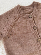 ふんわりニットのナチュラルカーディ