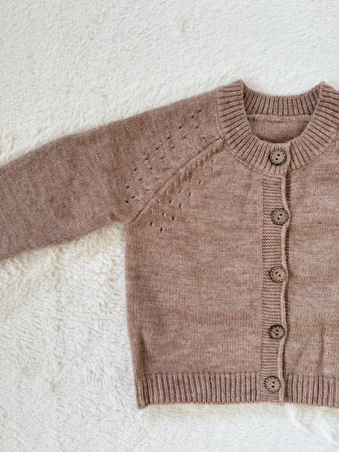 ふんわりニットのナチュラルカーディ