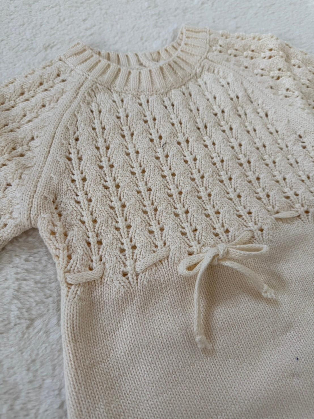 レース編みニットロンパース