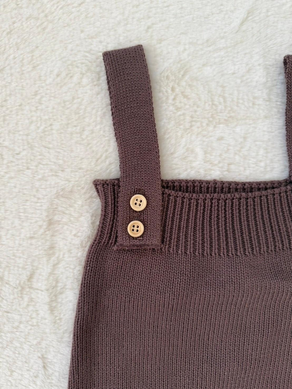 ベビーニットロンパース（肩ボタン付き）