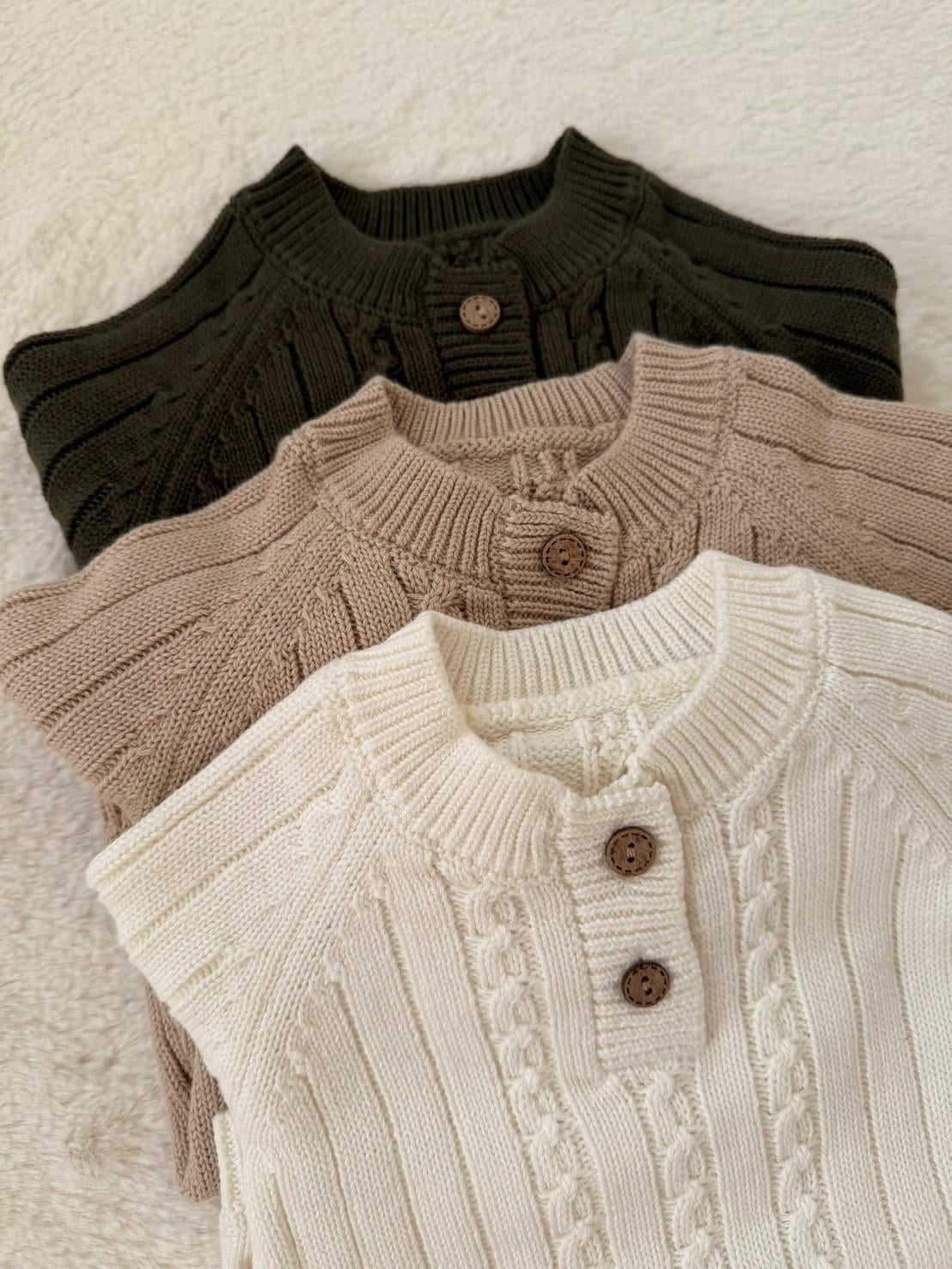 ベビーニットロンパース ケーブル編み・長袖・男女兼用