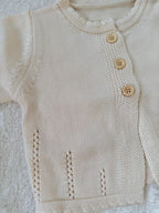 ふんわりフリル襟カーディ（綿ニット）