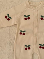 ＼選べる2タイプ／チェリー柄ベビーニット（ロンパース・カーディ）