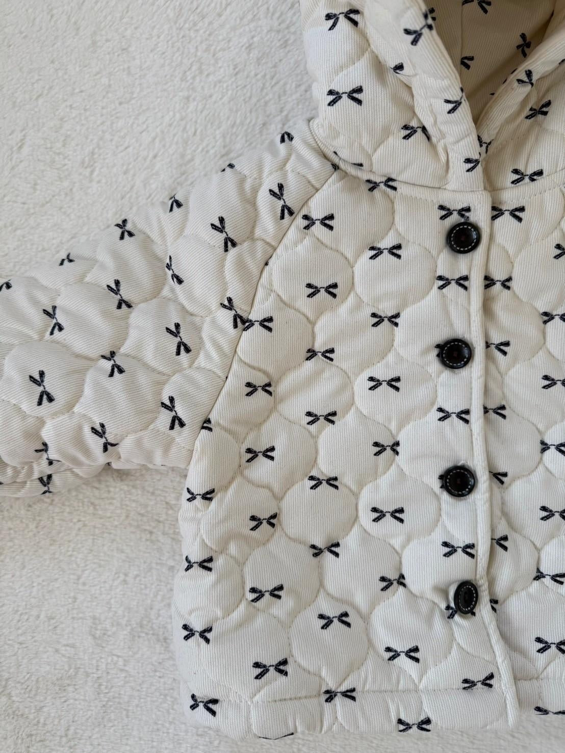 リボン柄キルティングジャケット フード付き・冬用中綿コート