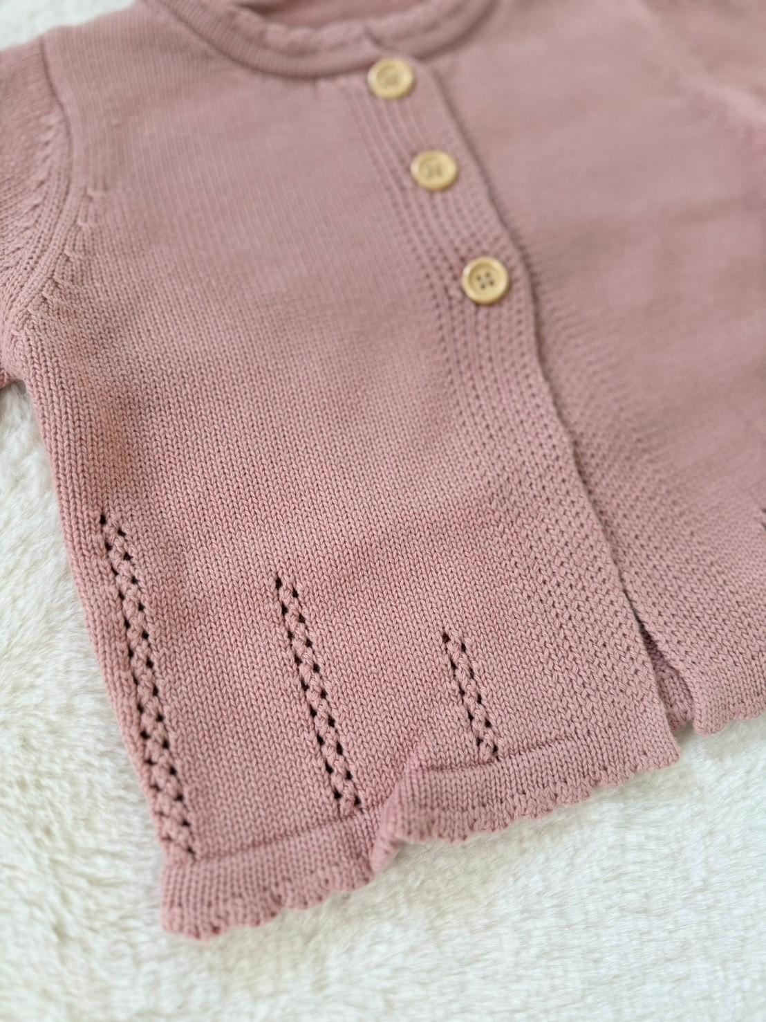 ふんわりフリル襟カーディ（綿ニット）