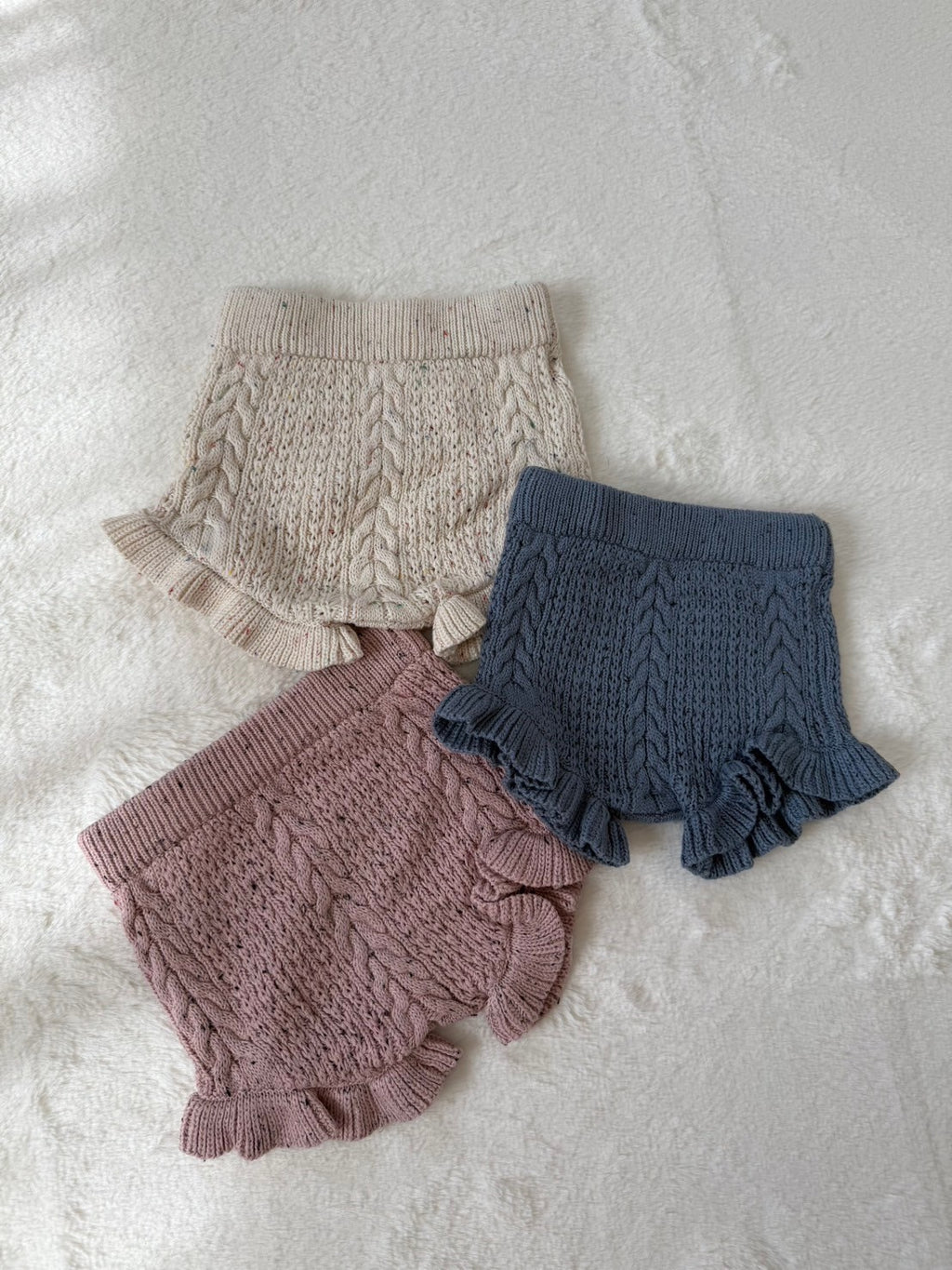 フリル付きショートパンツ　ケーブル編み・73cm・3色展開