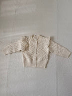 ベビーニットカーディガン フリル付きダイヤ柄編み・長袖・女の子向け（2色展開）