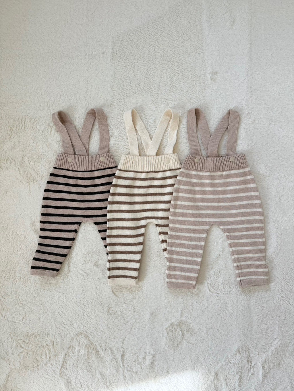 ボーダーニットサロペットパンツ