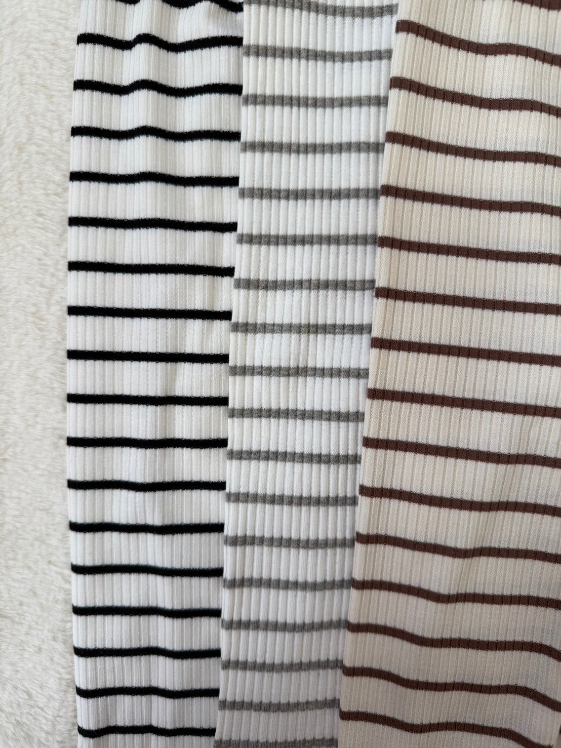 デイリーリブボーダーレギンス