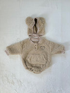 くま耳ボンネット付きボアロンパース