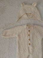 くま耳帽子付きふわふわロンパース