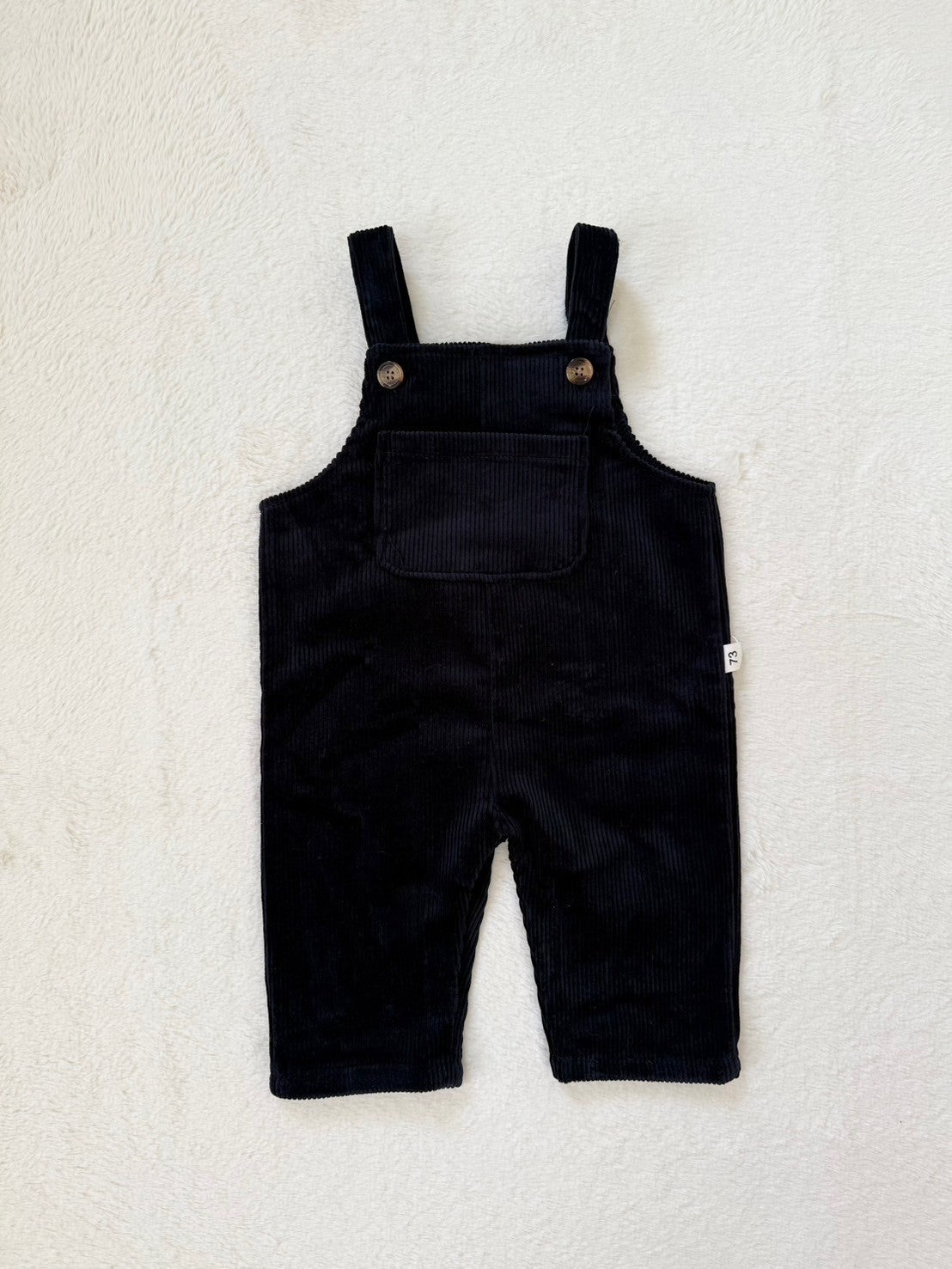 くすみカラーのベビーコーデュロイサロペット