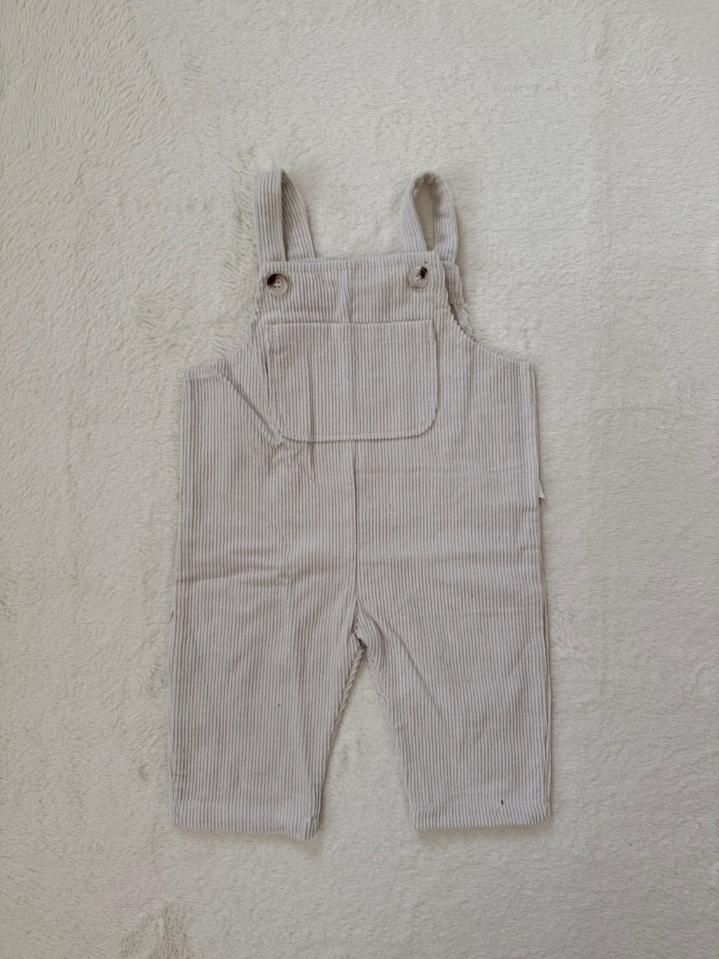 くすみカラーのベビーコーデュロイサロペット