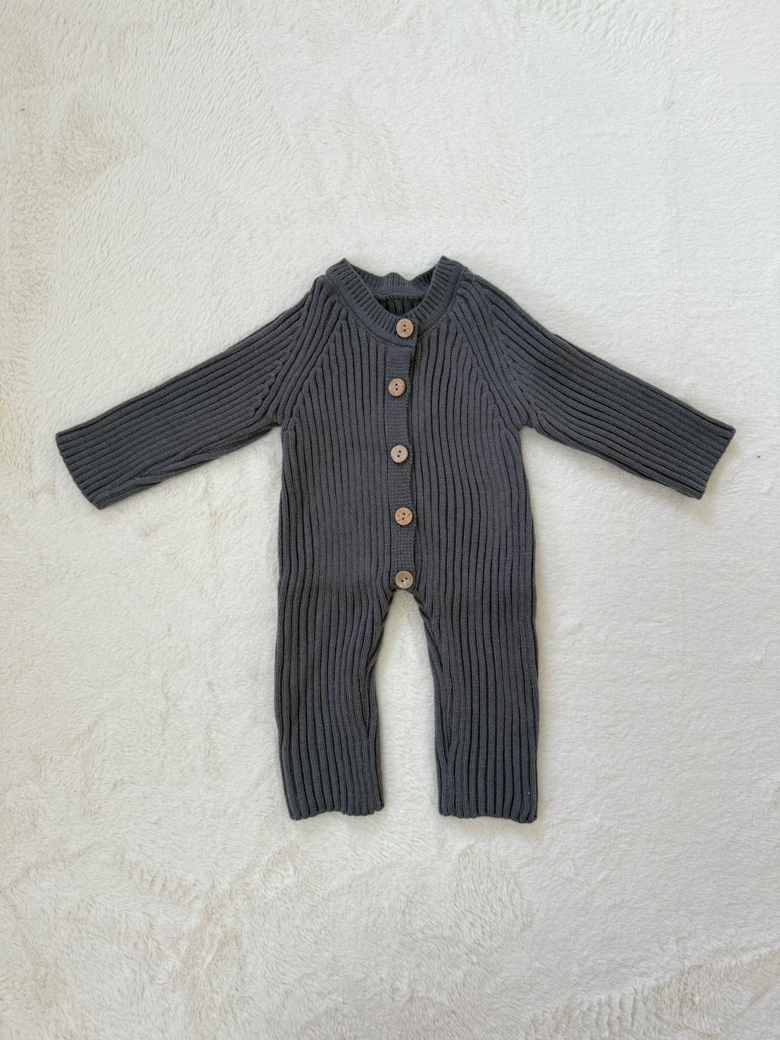 もこもこリブニットロンパース