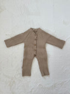 もこもこリブニットロンパース