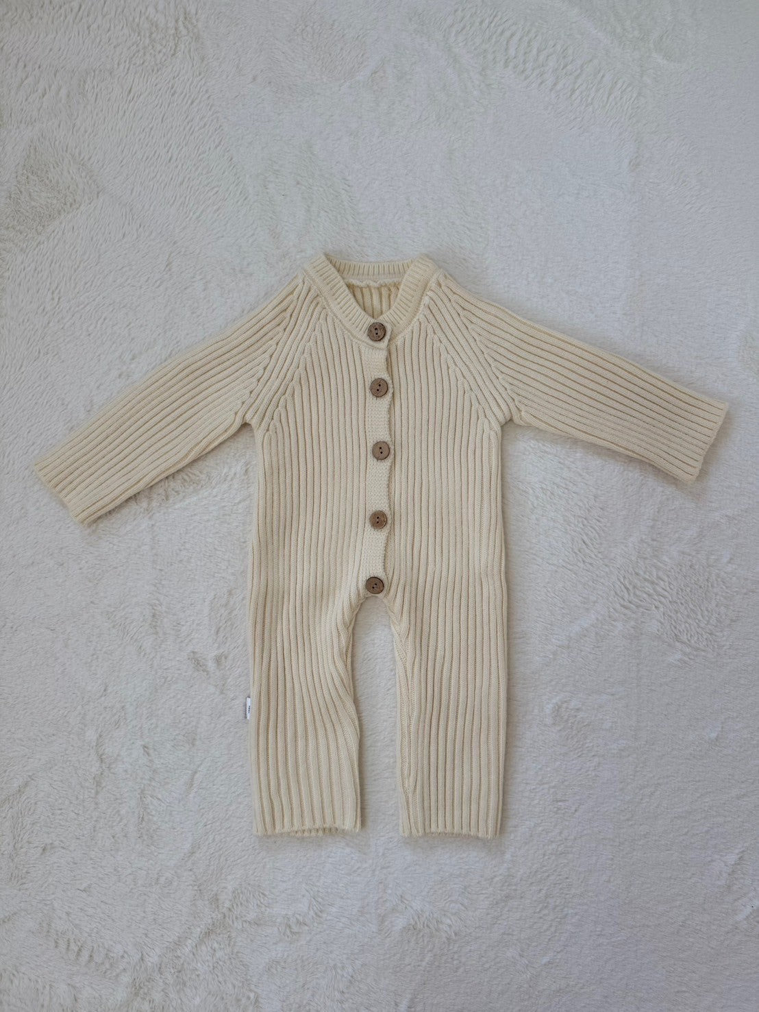 もこもこリブニットロンパース