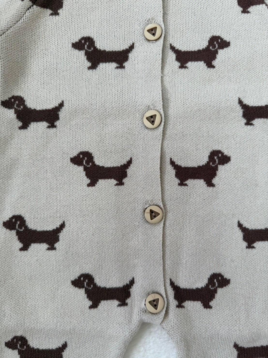 ダックスフンドパターンロンパース ベビー用ニットロンパース