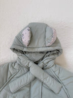 耳つきフードの中綿アウター