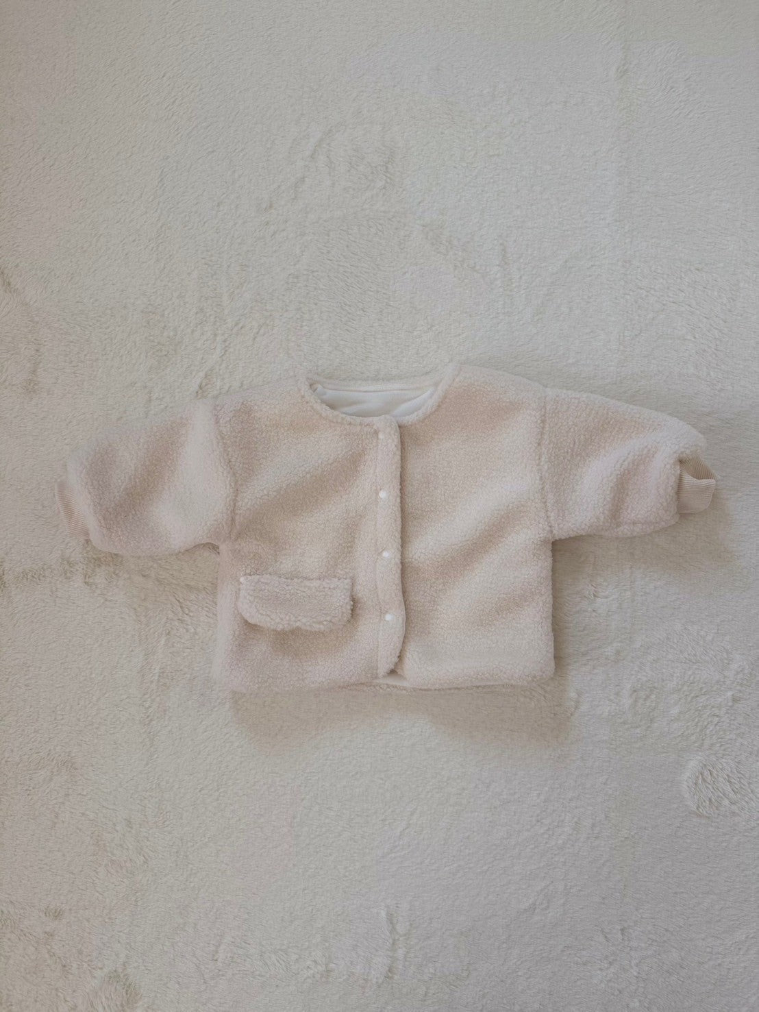 フェイクポケット付きボアジャケット