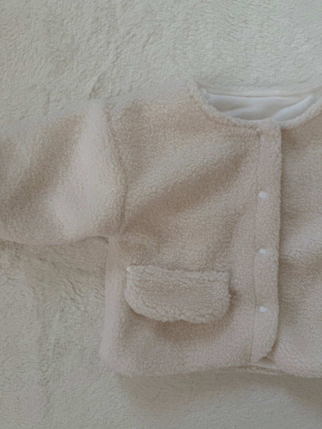 フェイクポケット付きボアジャケット