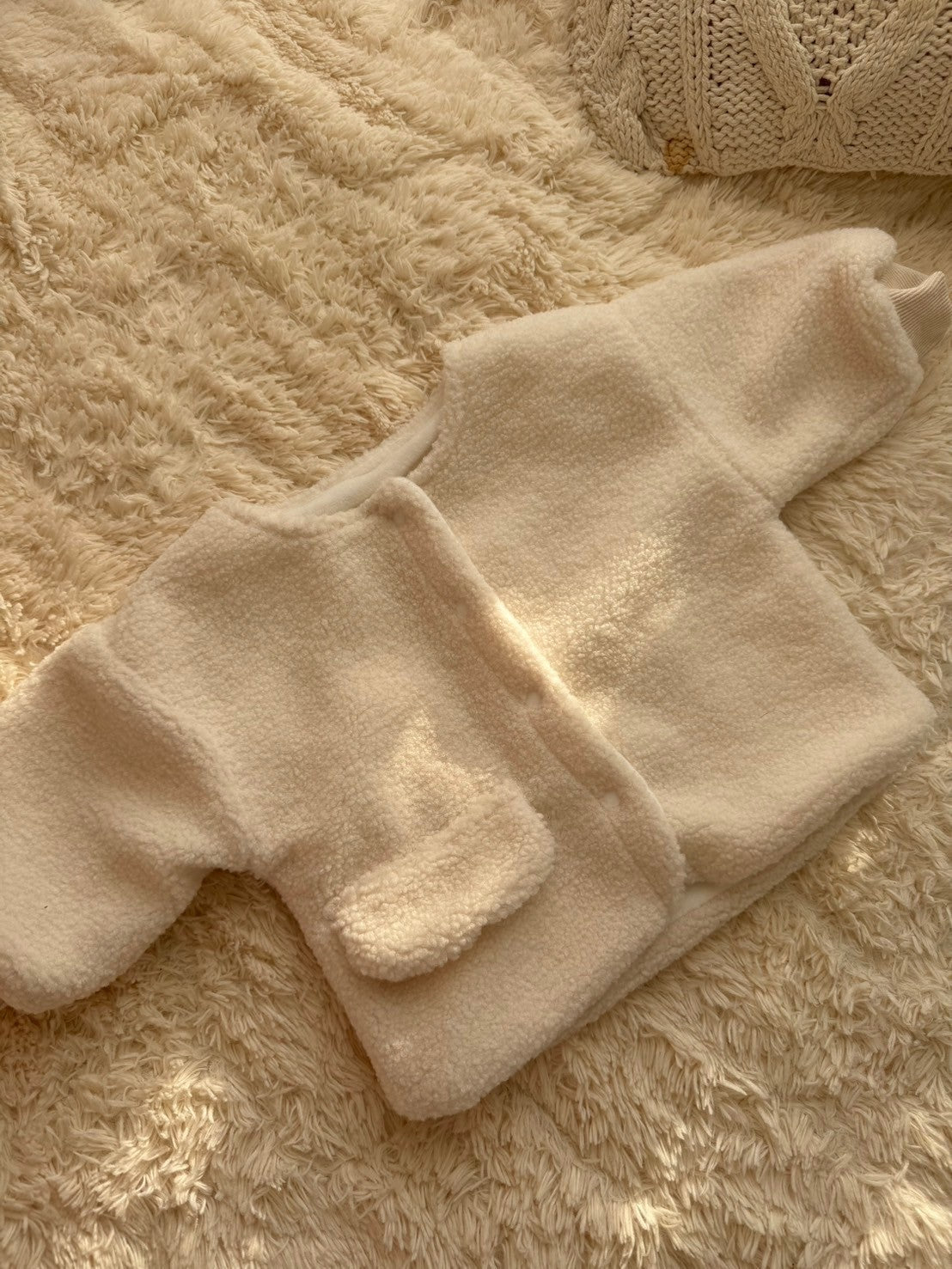 フェイクポケット付きボアジャケット