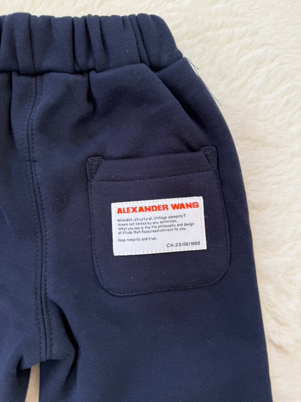 コットンベーシックロングパンツ4色展開・ウエストゴム・ワンポイントタグ付き