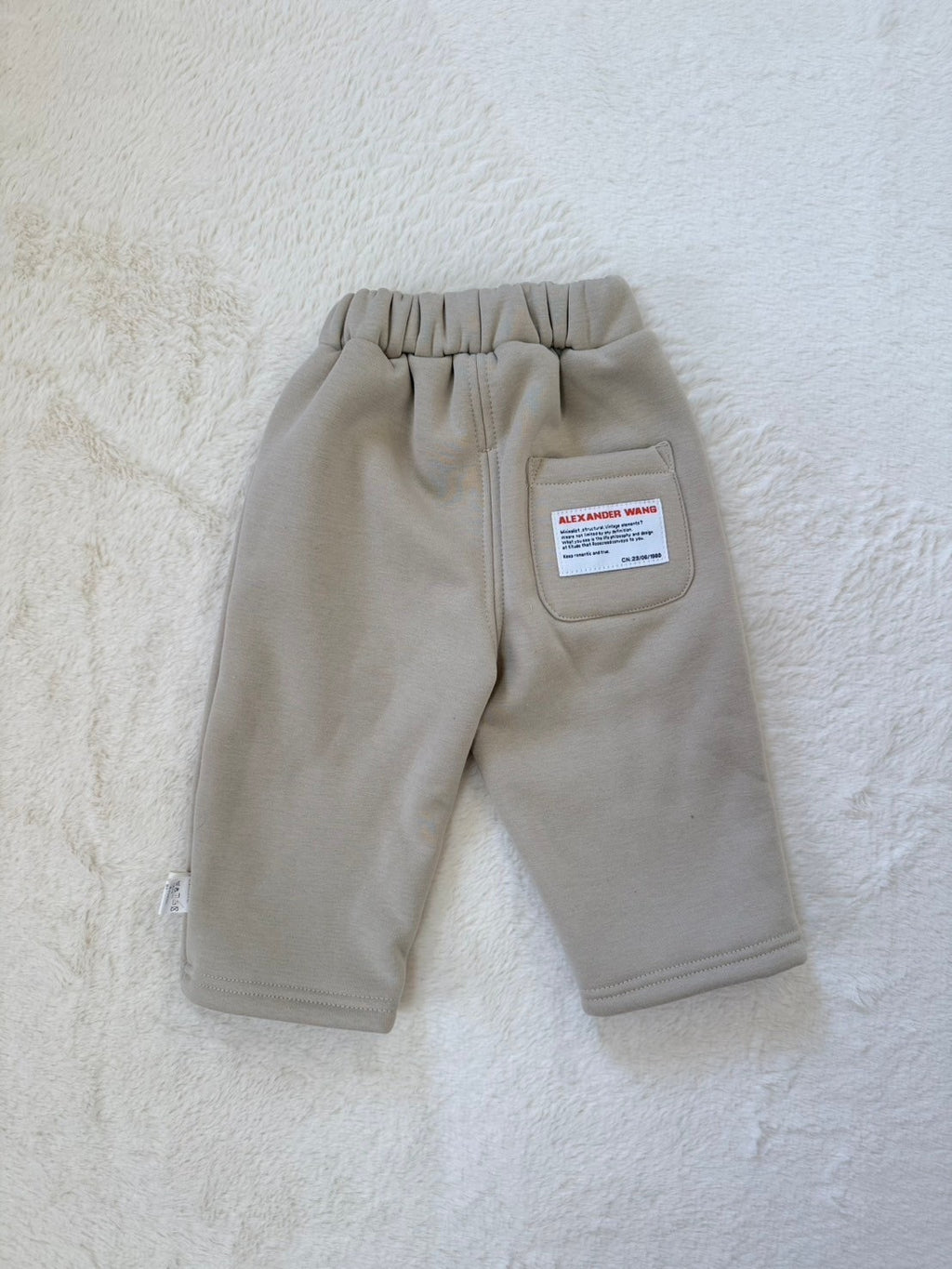 コットンベーシックロングパンツ4色展開・ウエストゴム・ワンポイントタグ付き