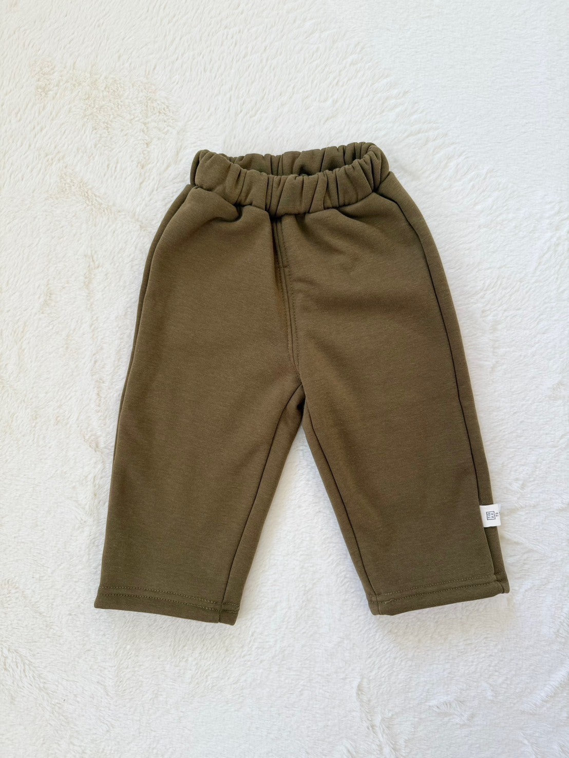 コットンベーシックロングパンツ4色展開・ウエストゴム・ワンポイントタグ付き