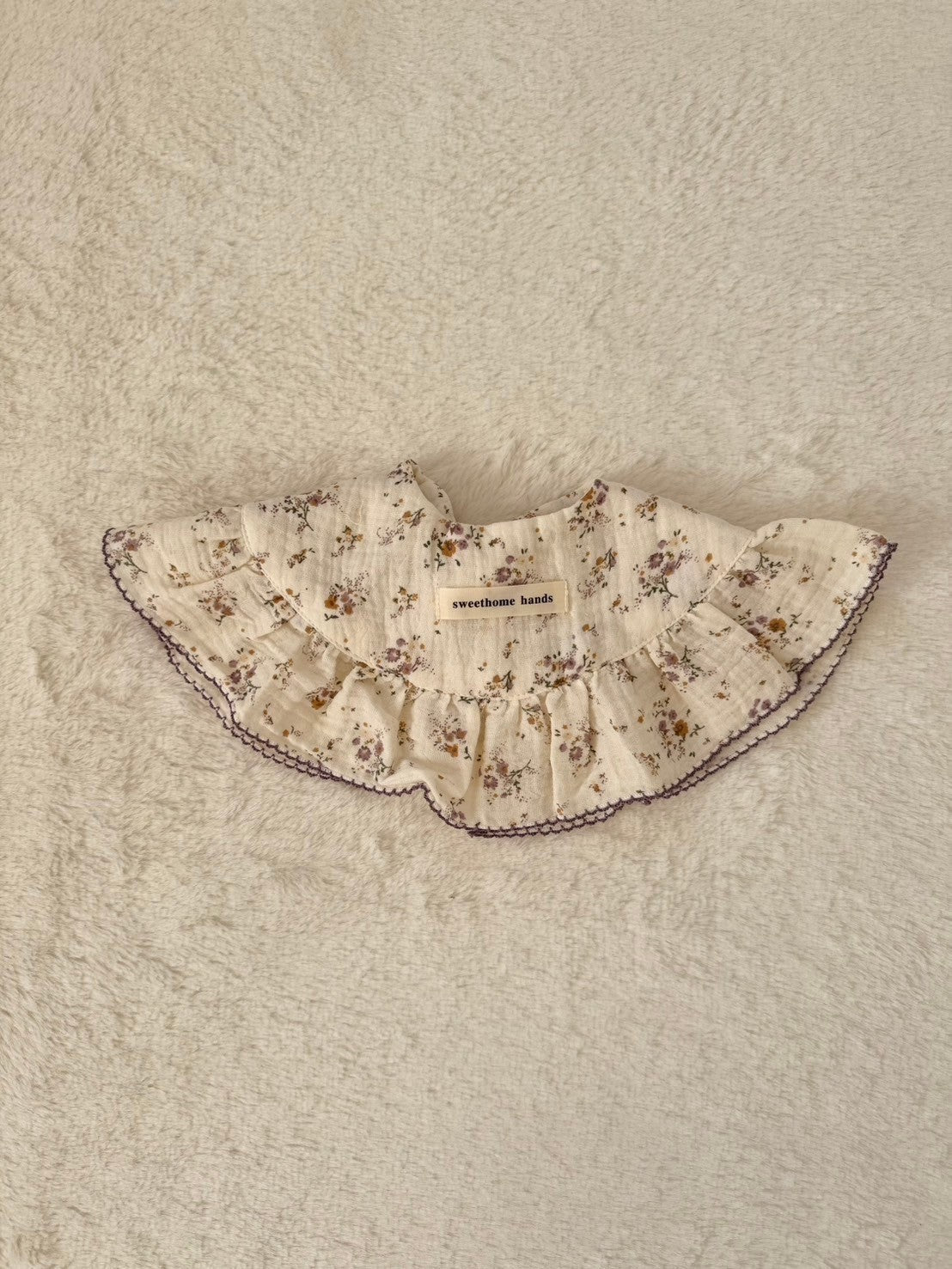 くすみカラーのコットンガーゼスタイ｜フリル×花柄・動物柄（全6柄）