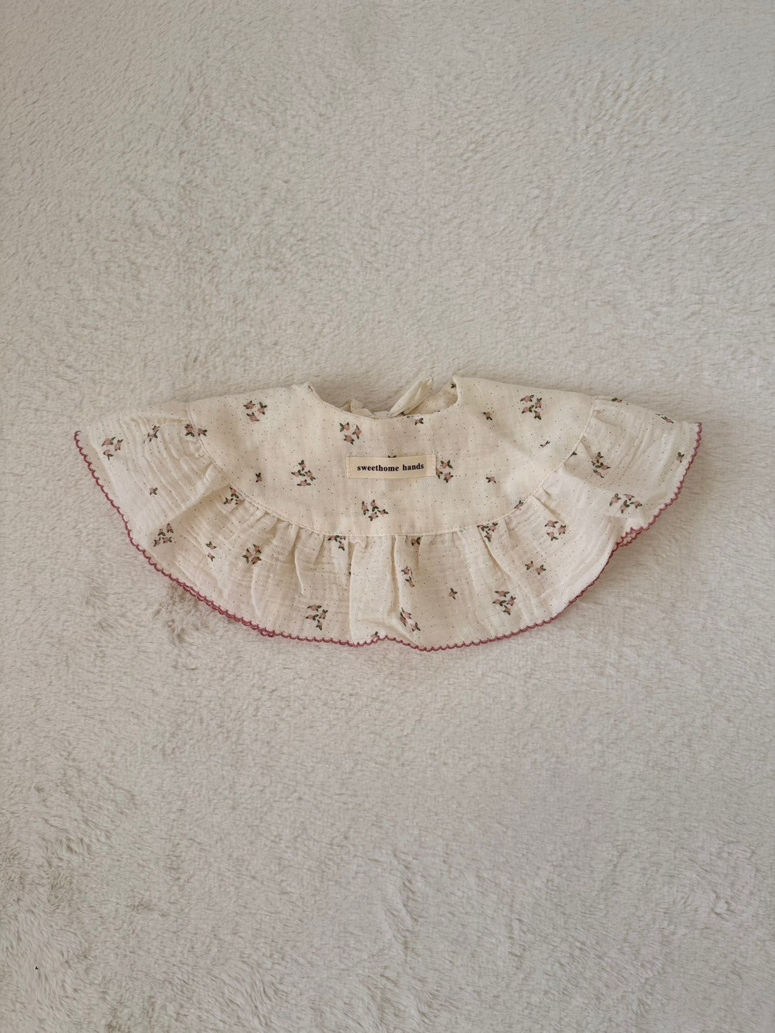 くすみカラーのコットンガーゼスタイ｜フリル×花柄・動物柄（全6柄）